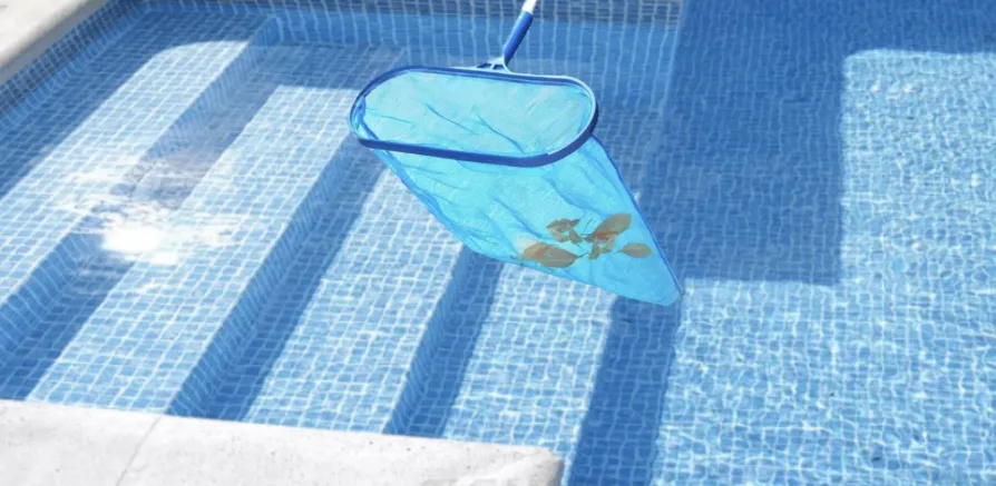 How to Vacuum a Pool: A Beginner's Handbook - image 2
